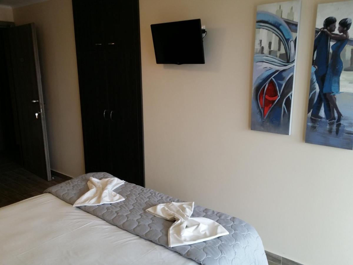 Villa Georgio Paralia מראה חיצוני תמונה